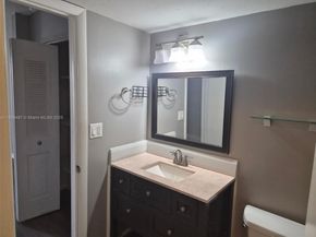 7175 Orange Dr 203H, Davie FL 33314