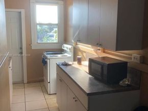 110 S B St, Lake Worth FL 33460