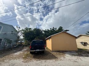 110 S B St, Lake Worth FL 33460