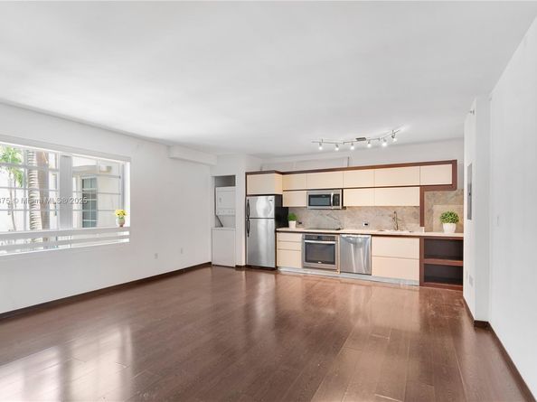 435 21st St 212, Miami Beach FL 33139