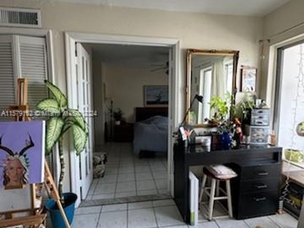 2000 Biarritz Dr 404, Miami Beach FL 33141