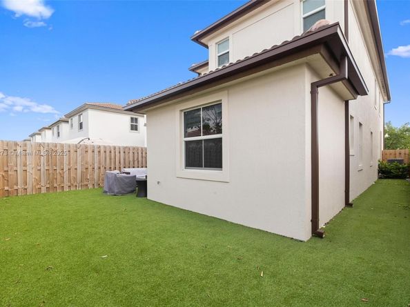 2357 NW 130th St, Miami FL 33167