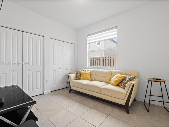2357 NW 130th St, Miami FL 33167