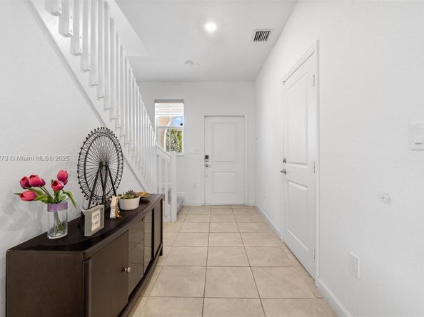 2357 NW 130th St, Miami FL 33167