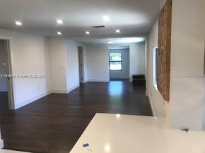 286 NW 57th St, Miami FL 33127