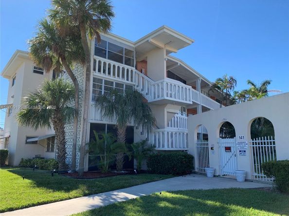 141 NE 10th Ave 17B, Hallandale Beach FL 33009