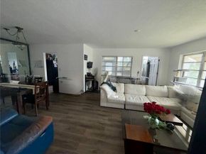 141 NE 10th Ave 17B, Hallandale Beach FL 33009