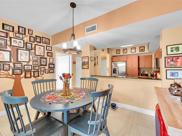 8440 SW 8th St 306A, Miami FL 33144