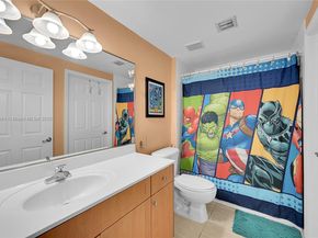 8440 SW 8th St 306A, Miami FL 33144