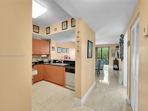 8440 SW 8th St 306A, Miami FL 33144