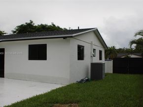 7630 SW 94th Ave, Miami FL 33173