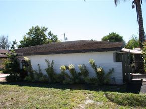 6532 Mayo St, Hollywood FL 33023