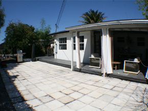 6532 Mayo St, Hollywood FL 33023