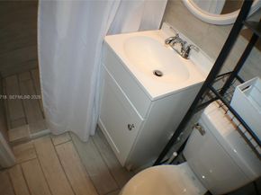 6532 Mayo St, Hollywood FL 33023