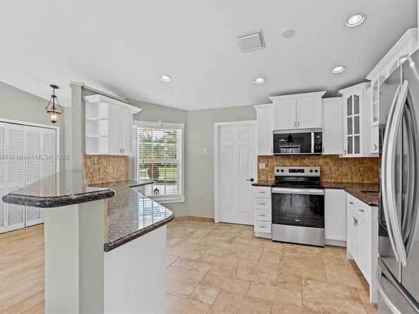 112 Prado St, Royal Palm Beach FL 33411