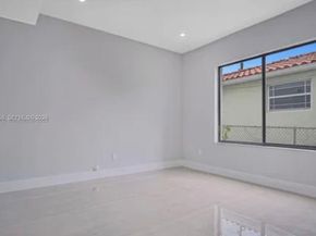 111 NW 46th St, Miami FL 33127