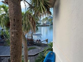 2661 NE 164th St 40, North Miami Beach FL 33160