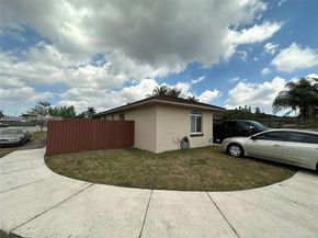 3783 NW 201st Ter, Miami Gardens FL 33055