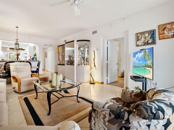 7623 Southampton Ter 204, Tamarac FL 33321