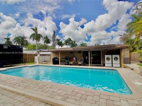 1007 N Golf Dr, Hollywood FL 33021