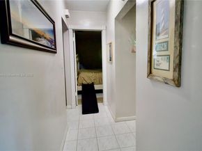 1007 N Golf Dr, Hollywood FL 33021