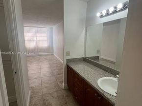 494 NW 165th St Rd C303, Miami FL 33169
