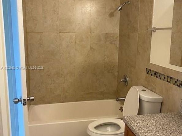 494 NW 165th St Rd C303, Miami FL 33169