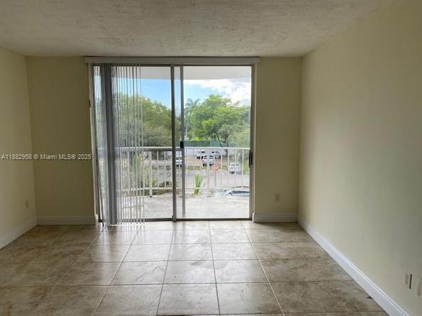 494 NW 165th St Rd C303, Miami FL 33169