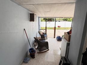 545 NW 136 St, North Miami FL 33168