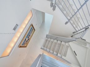2725 NE 1st St, Pompano Beach FL 33062
