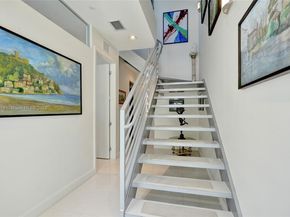 2725 NE 1st St, Pompano Beach FL 33062