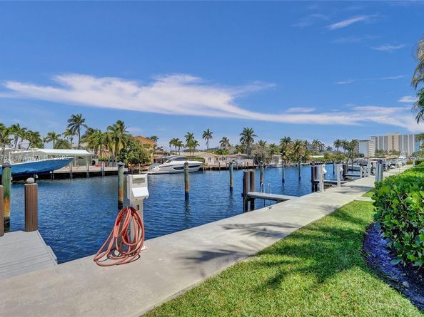 2725 NE 1st St, Pompano Beach FL 33062
