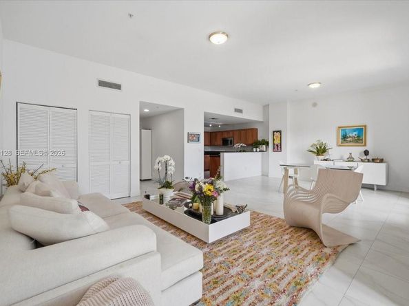 8390 SW 72nd Ave 106, Miami FL 33143