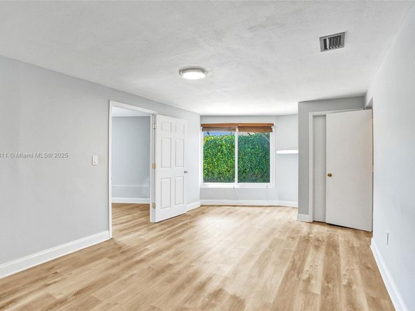 2031 NE 62nd St, Fort Lauderdale FL 33308