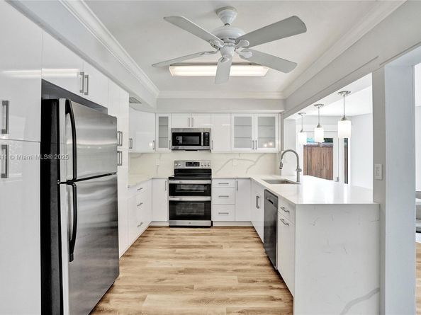 2031 NE 62nd St, Fort Lauderdale FL 33308