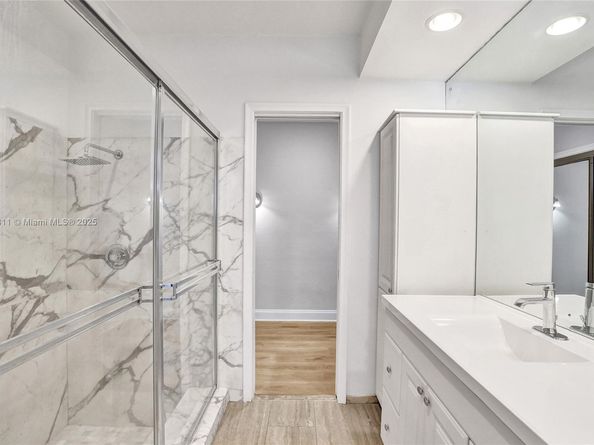 2031 NE 62nd St, Fort Lauderdale FL 33308