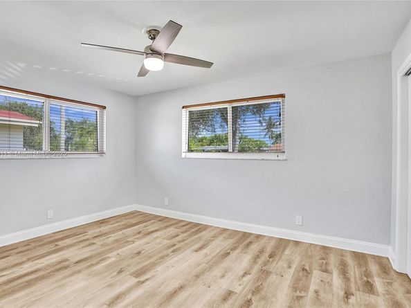 2031 NE 62nd St, Fort Lauderdale FL 33308