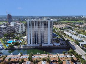 2619 S Parkview Dr, Hallandale Beach FL 33009