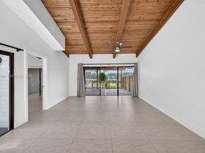 2619 S Parkview Dr, Hallandale Beach FL 33009