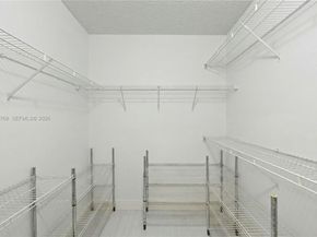 1413 Majesty Ter, Weston FL 33327