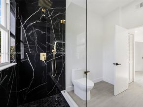 3056 NE 14th Ave, Oakland Park FL 33334