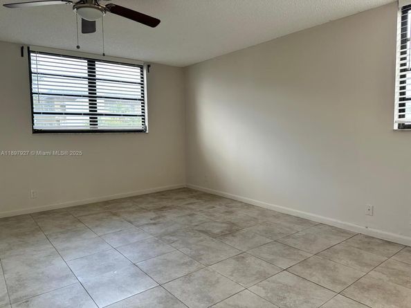 3100 N Pine Island Rd 310, Sunrise FL 33351
