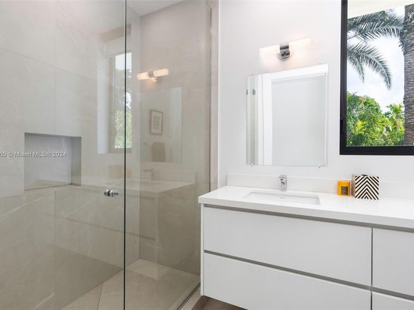 3470 Poinciana Ave, Coconut Grove FL 33133