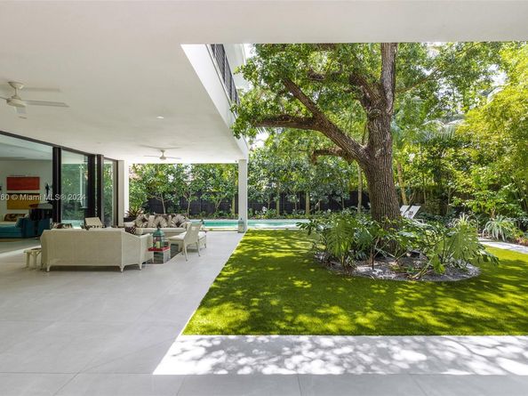 3470 Poinciana Ave, Coconut Grove FL 33133