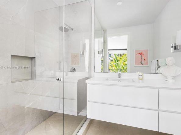 3470 Poinciana Ave, Coconut Grove FL 33133