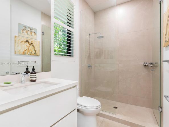 3470 Poinciana Ave, Coconut Grove FL 33133
