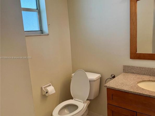 9810 Marina Blvd 1124, Boca Raton FL 33428