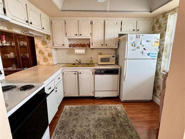 9810 Marina Blvd 1124, Boca Raton FL 33428