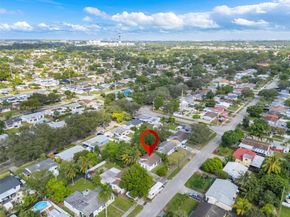 6831 Greene St, Hollywood FL 33024
