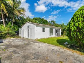 6831 Greene St, Hollywood FL 33024
